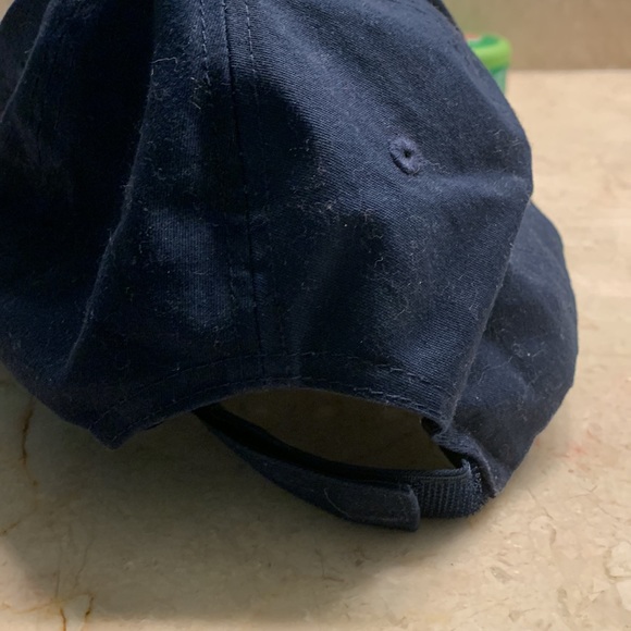 Houston Astros baseball cap adjustable Velcro closure. - Picture 2 of 4